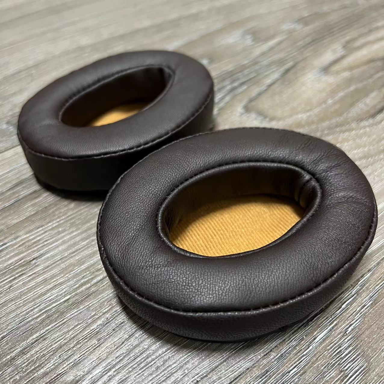 Genuine Sheepskin Leather Ear  - Sennheiser Headphone Momentum 4 评论和价格